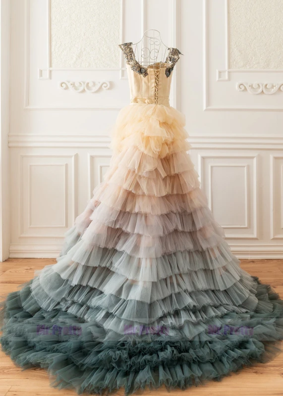 Colorful Short Train Skirt Wedding Dress