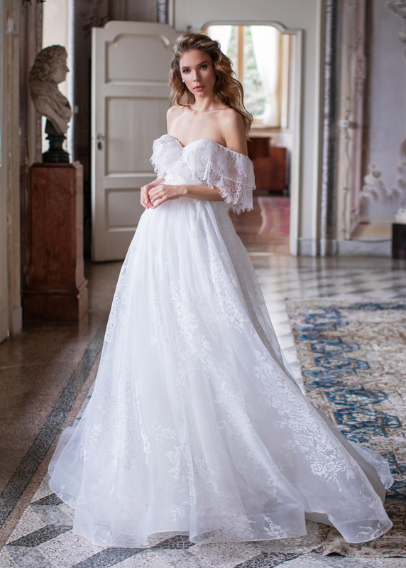 White Lace Tulle Wedding Dress
