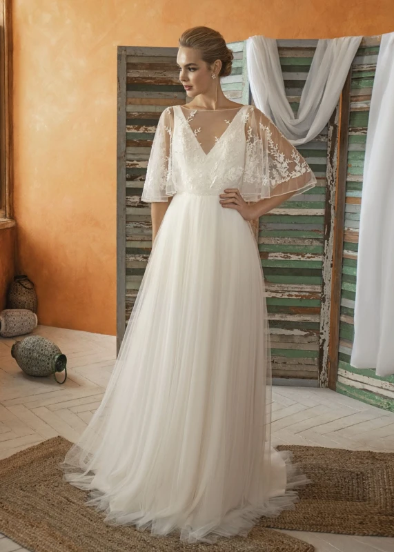 V neck Lace Tulle Sexy Wedding Gown