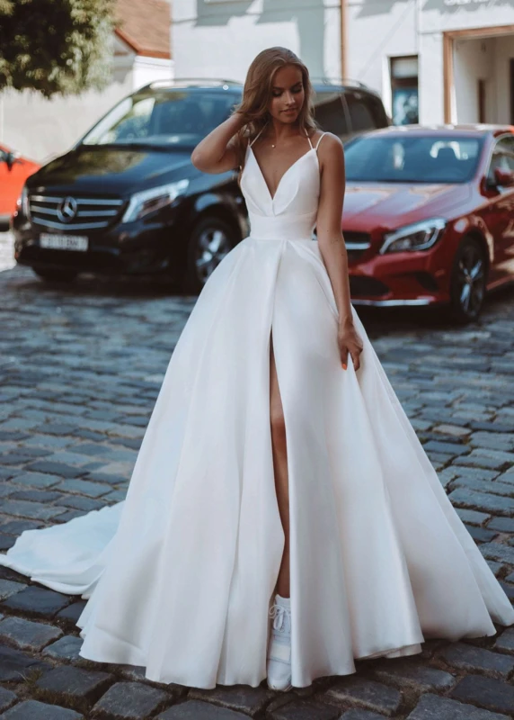 Ivory Silk Satin Sexy Wedding Gown