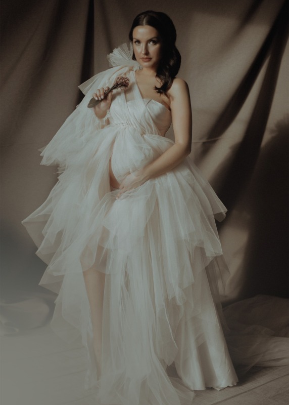 One Shoulder Ivory Tulle Chic Maternity Dress