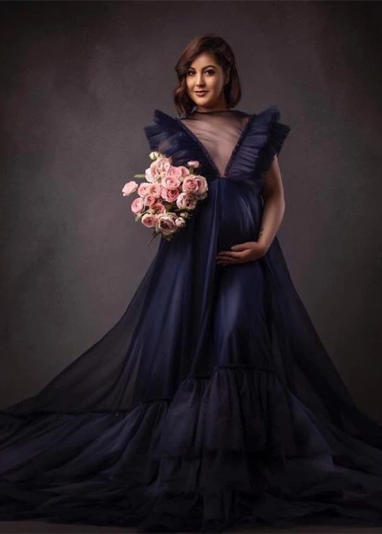 Flutter Sleeve Tulle Layered Maternity Dress