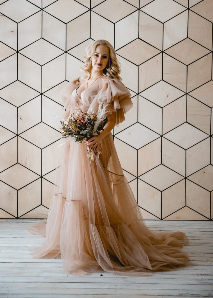 Blue/Tan Tulle Flutter Sleeves Open Front Maternity Dress for Photoshoot