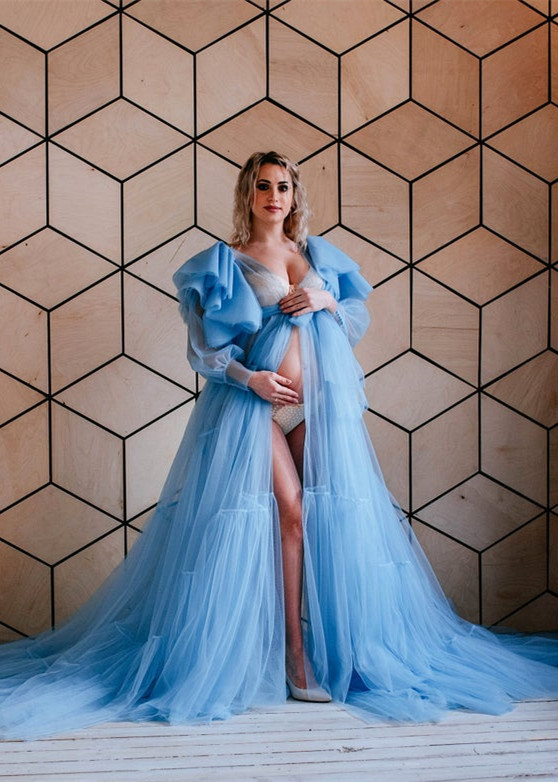 Blue/Tan Tulle Flutter Sleeves Open Front Maternity Dress for Photoshoot