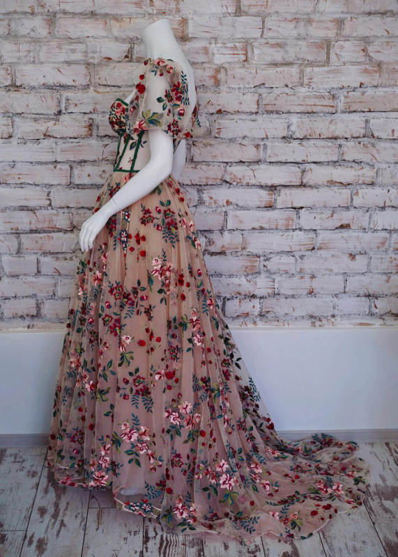 Short Sleeves Floral Slit Garden Wedding Dress