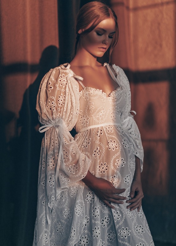 Ivory Sweetheart Neck Maternity Dress Corset back Photo shoot Dress