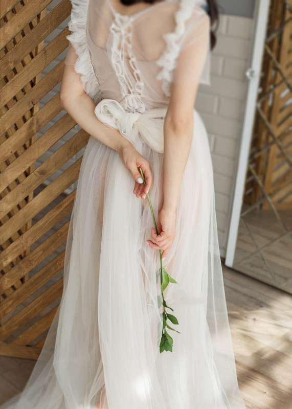 Ivory Tulle Lace Up Maternity Dress