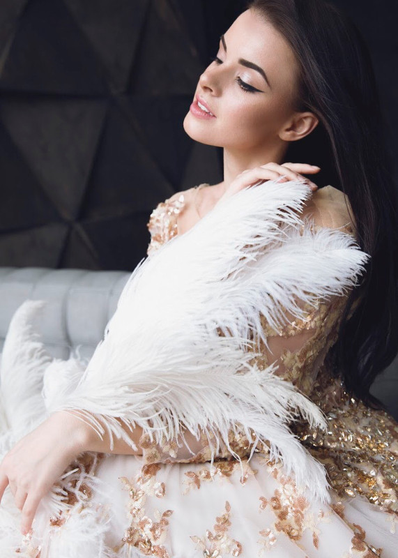 Luxury Ivory Feather Photoshot Dress