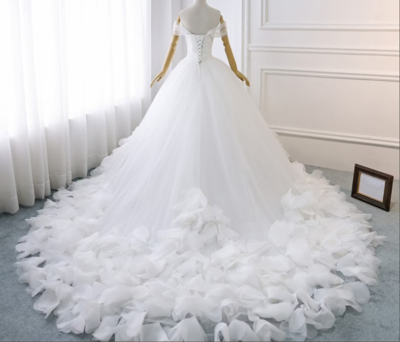 Feather Tulle Wedding Dress Vintage Bridal Gowns