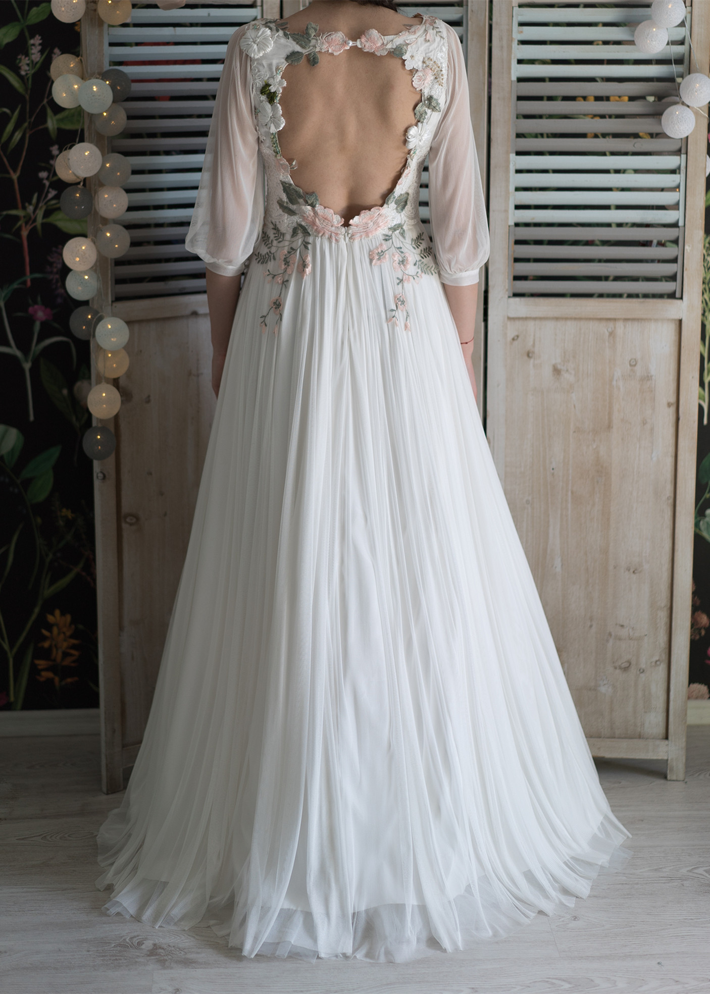 V Neck Chiffon Embroidery Lace Prom Dress