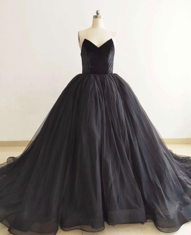 Custom the Black Dress for B
