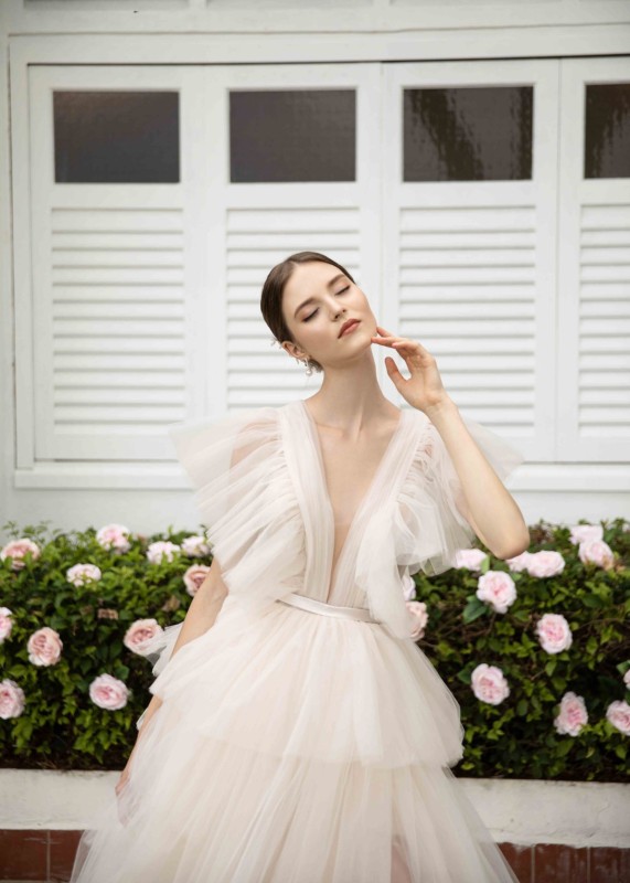 Ivory Tulle Tiered Princess Wedding Dress