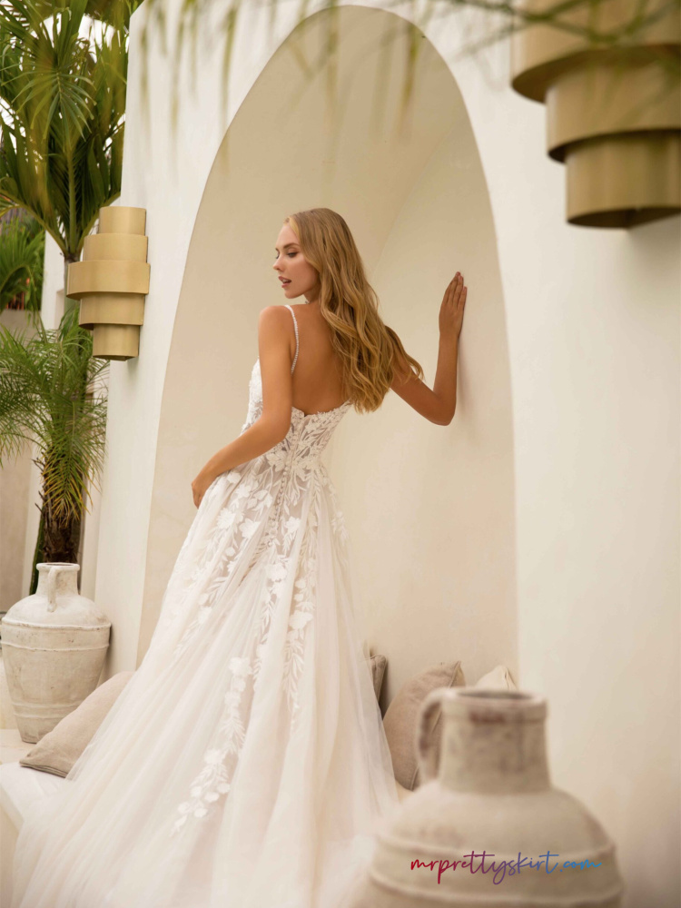 Ivory Lace  A-line Lace Tulle Wedding Dress