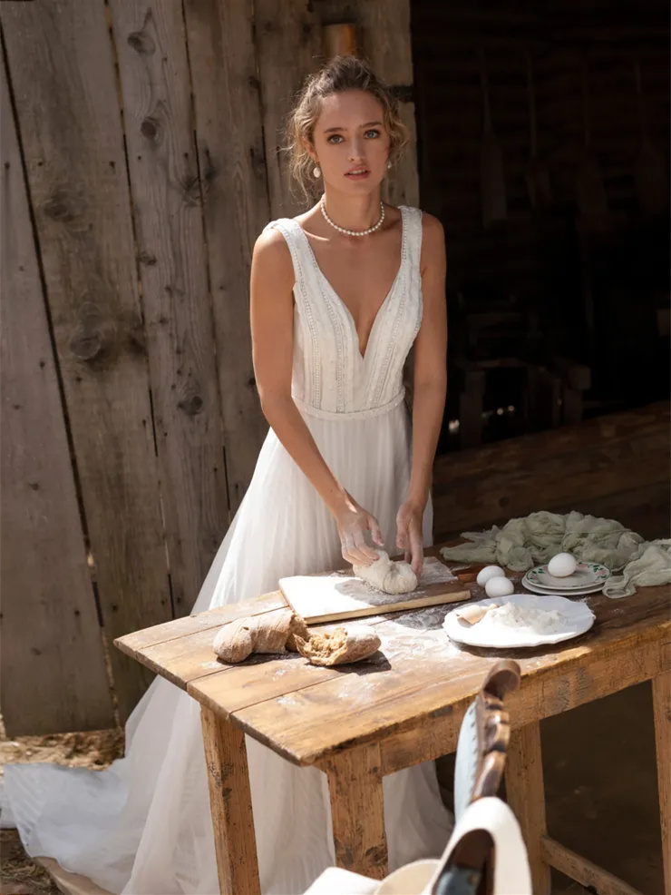 Ivory Lace Tulle  Wedding Dress Bridal Gown
