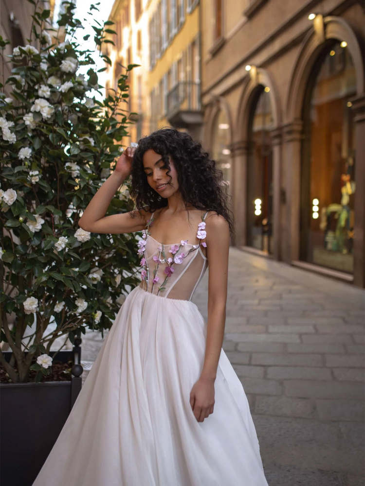 Luxury Floral Lace Wedding Dress