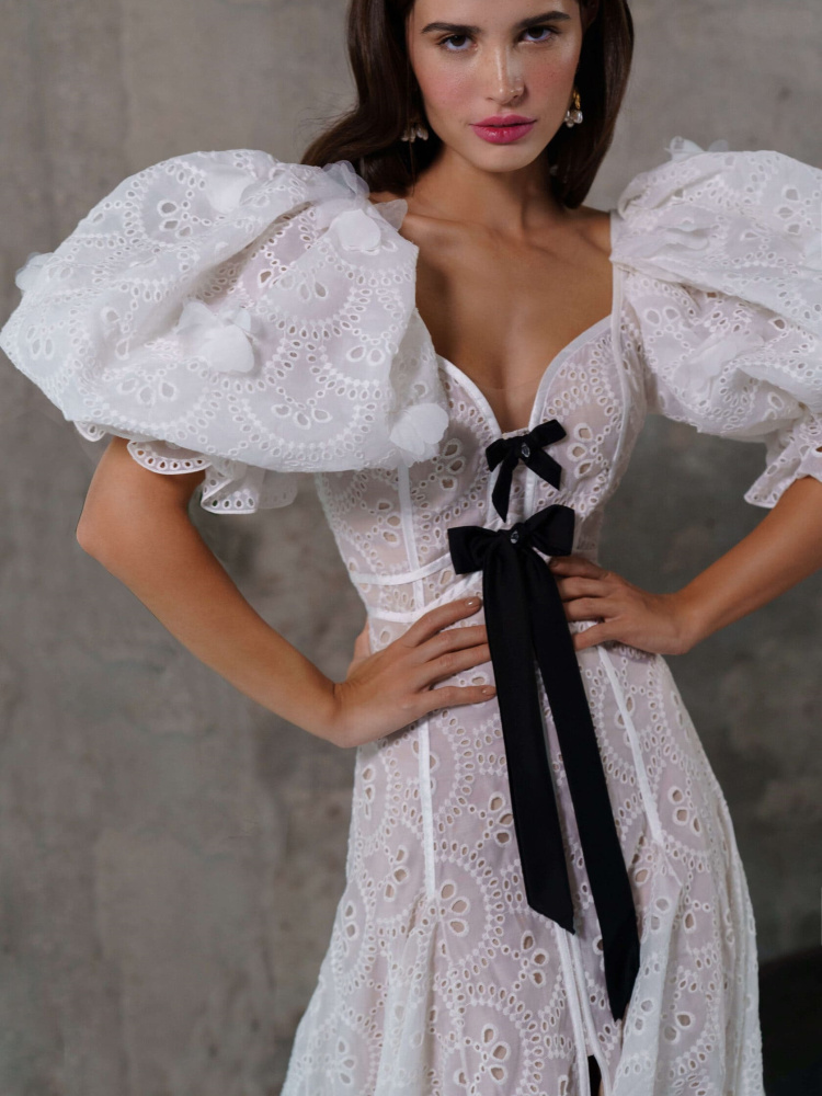 Hollow Lace White  Wedding Dress