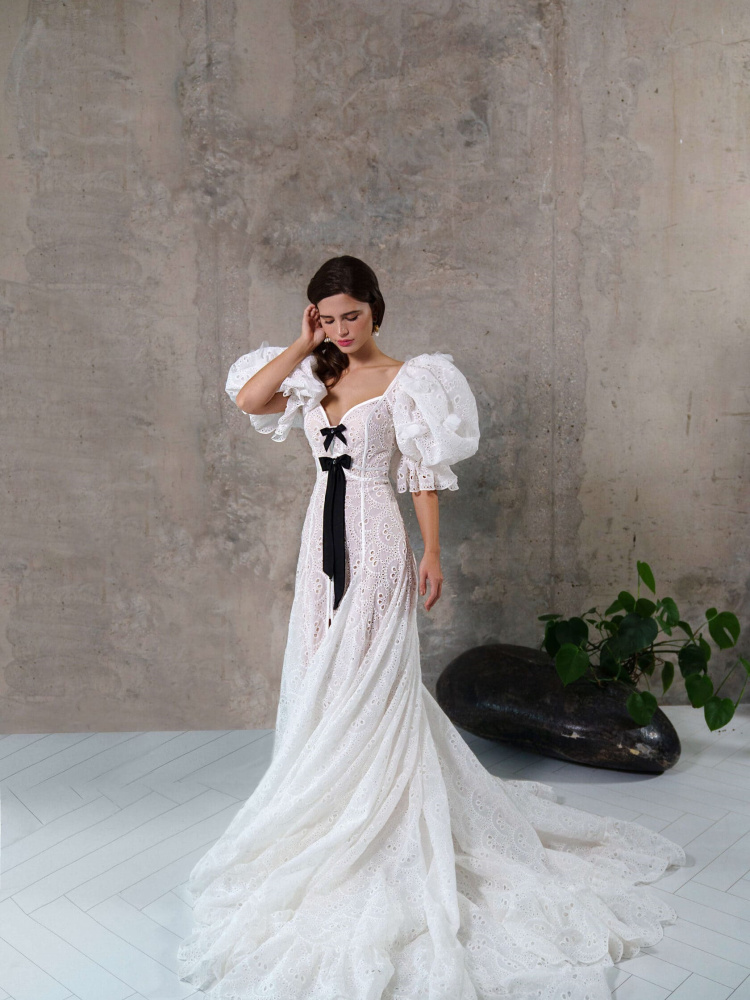 Hollow Lace White  Wedding Dress