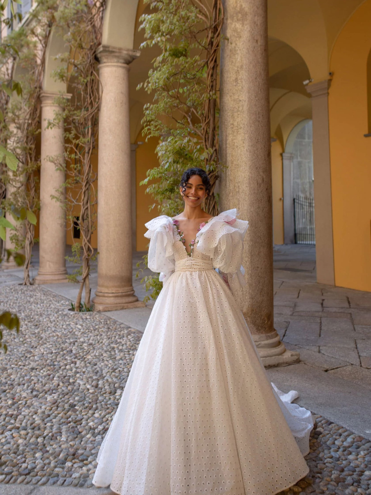 Hollow Lace  Wedding Dress