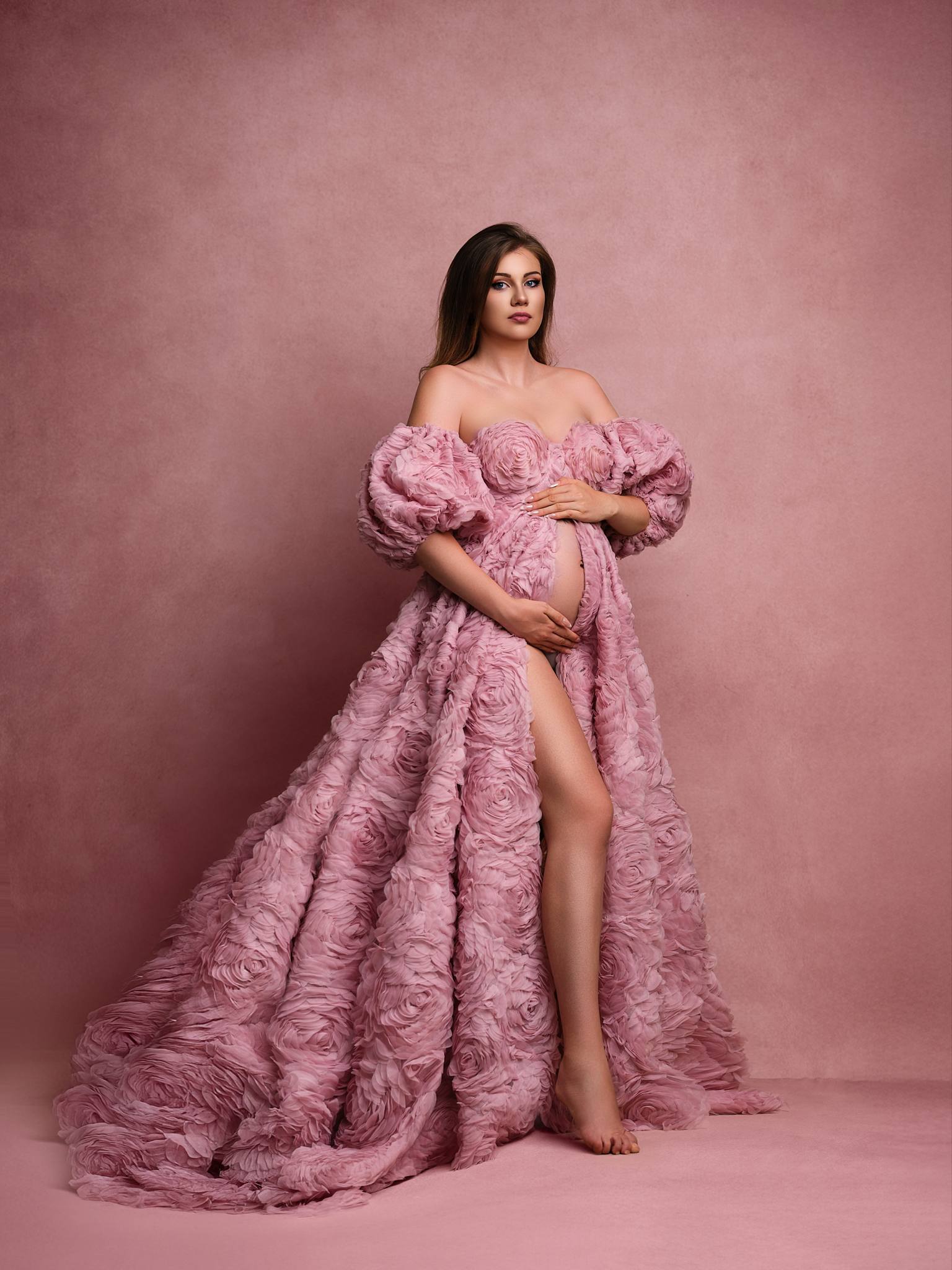 Mauve Pink Ruffled Maternity Dress For Photoshoot