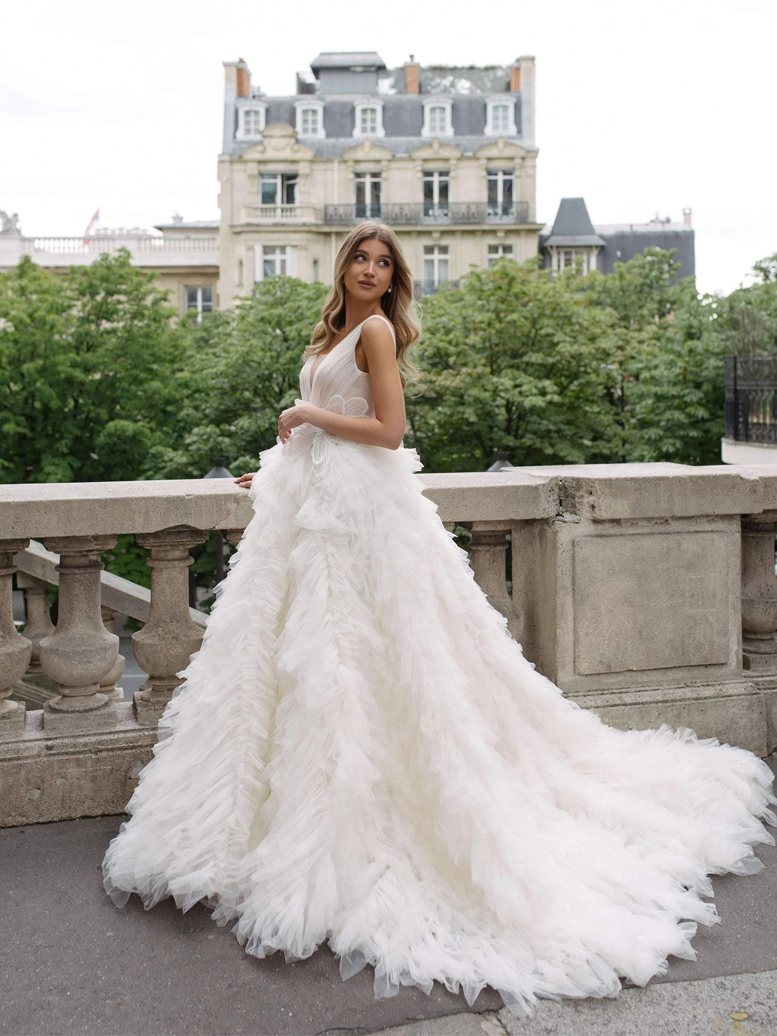 Off White Ruffled Chi Bridal Dress