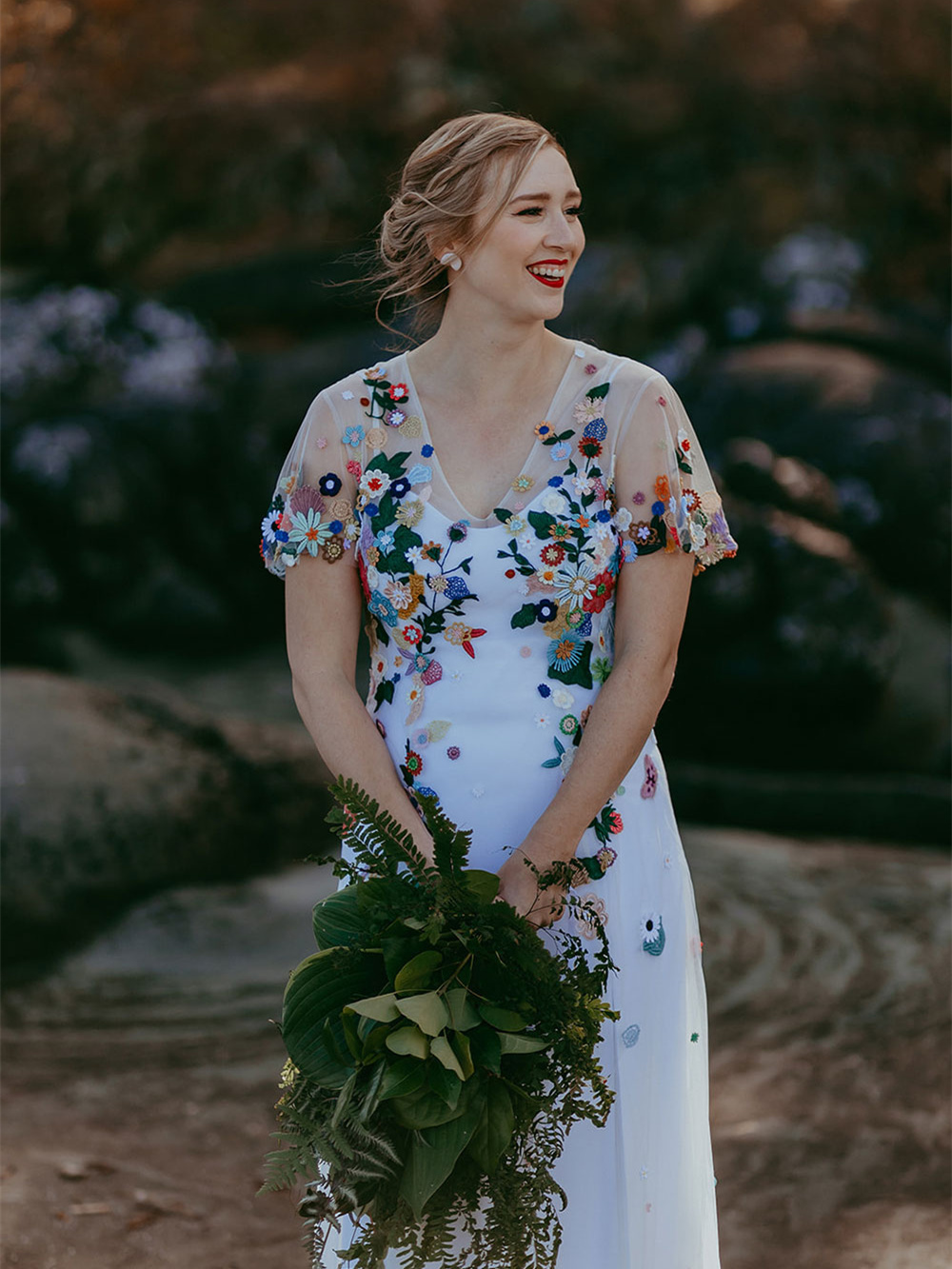 Vintage  Floral Embroidred Lace Ivory Bridal Dress