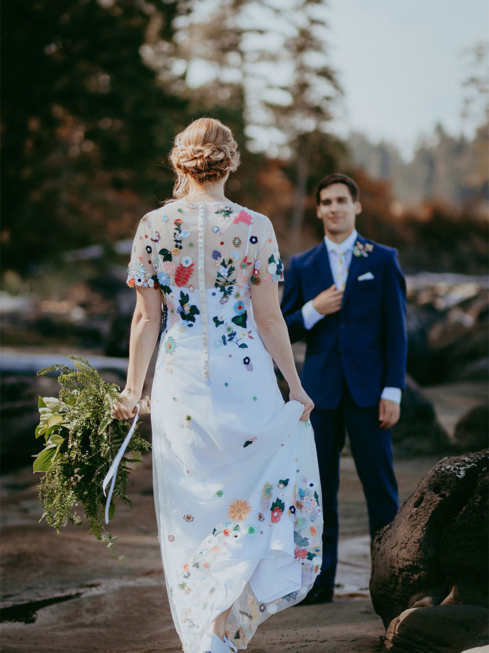 Vintage  Floral Embroidred Lace Ivory Bridal Dress