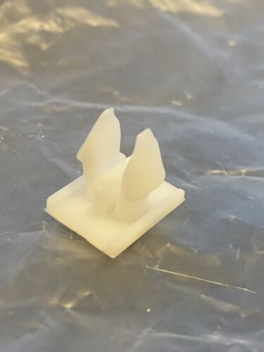 51718108613 Fastener waterpanel