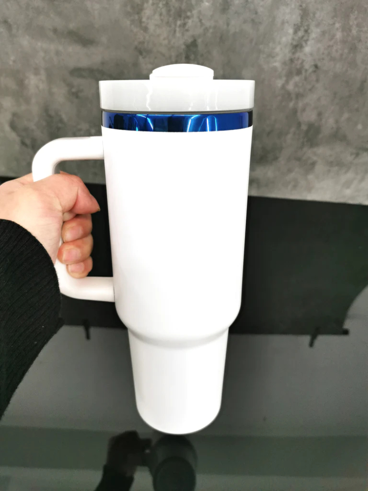 YIPAI China Warehouse 40oz Blue Underneath Powder Coat H2.0 Quencher Tumblers Ship Out On April 10