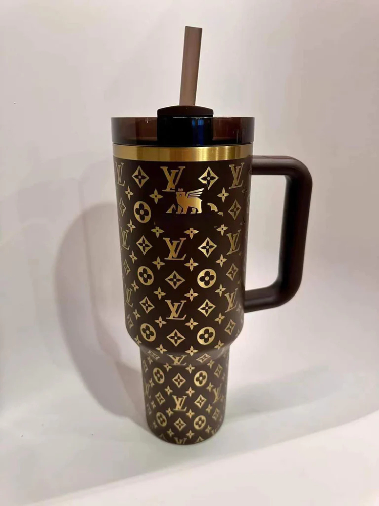 YIPAI China Warehouse 40oz H2.0 Black Mirror Undertean Powder Coating Tumblers 20pcs Ship Out On Jan 18th