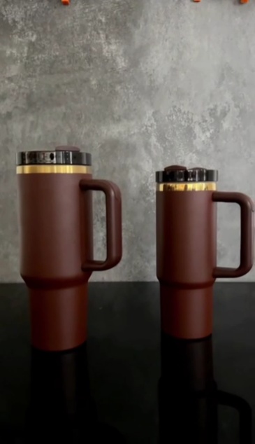 20 Pack YIPAI USA Warehouse 30oz Chocolate Mirror Gold Underneath Quencher Tumbler With Colored Straw