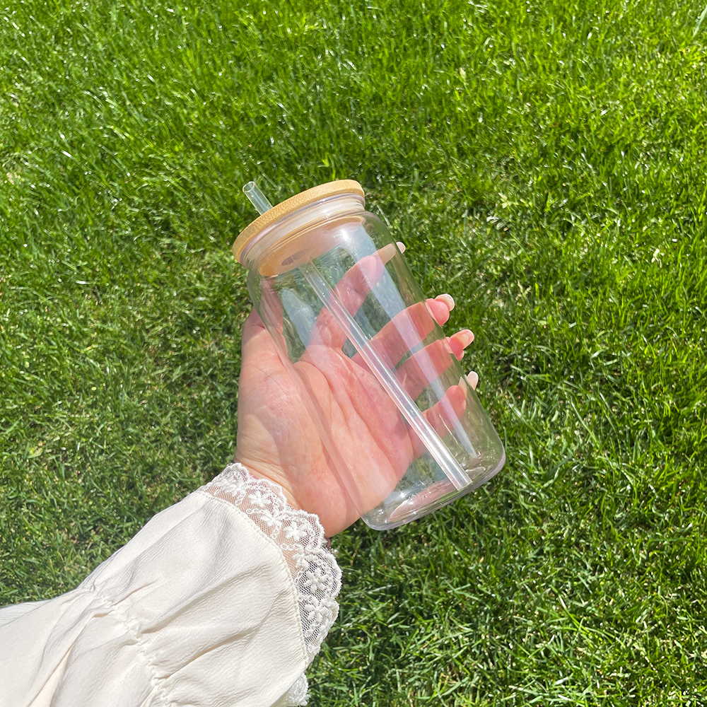50 Pack YIPAI USA Warehouse Clear Plastic Cup with Bamboo Lids Same Shape As 16oz Glass Can