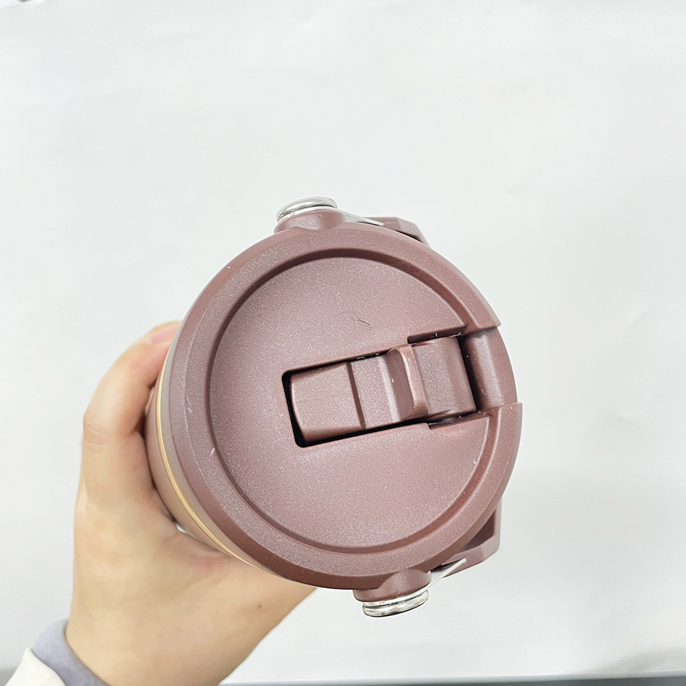 25 Pack YIPAI China Warehouse 30oz Mirror Gold Underneath Flip Straw Chocolate Color Tumblers For Laser Engraving Winter Color Water Bottles