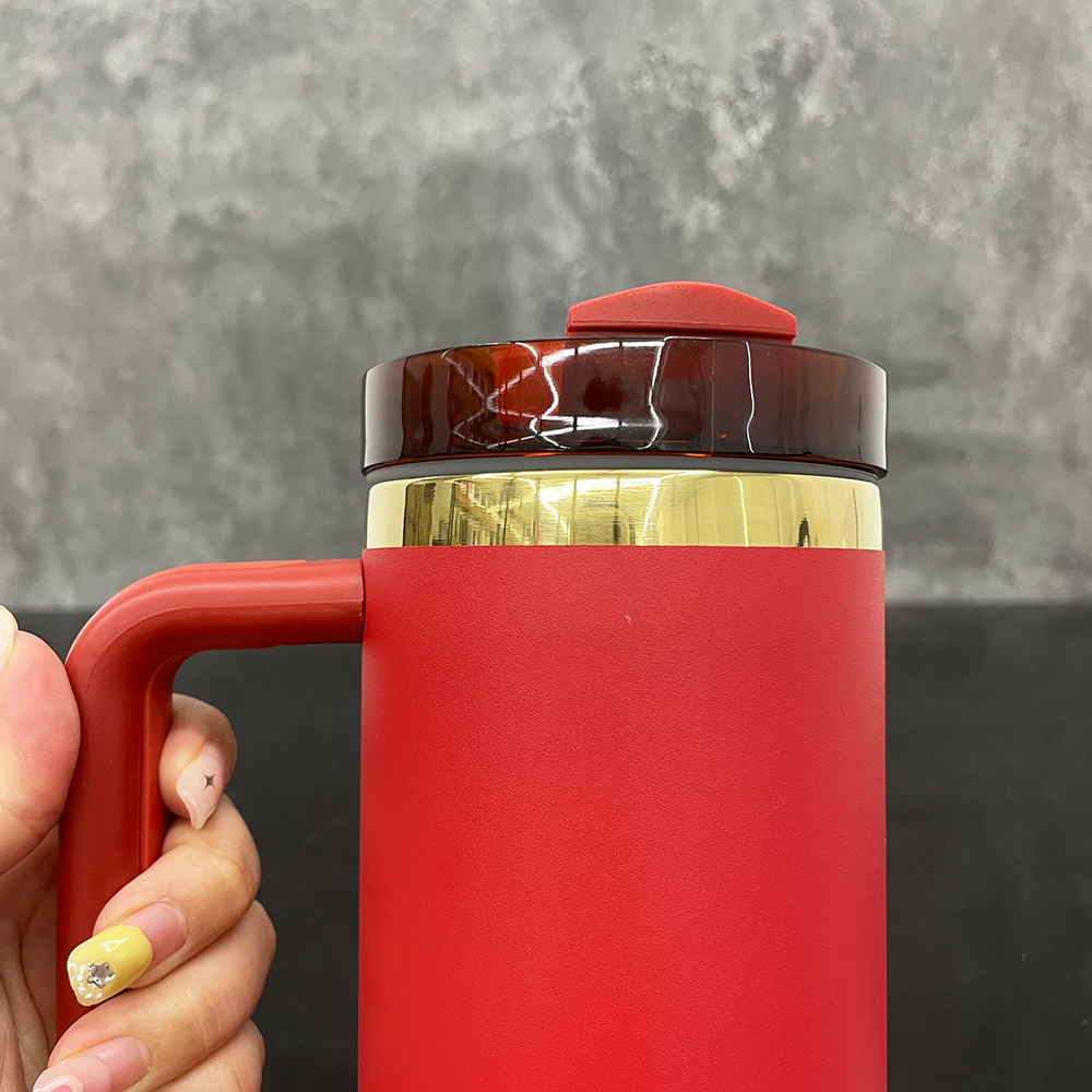 20 Pack YIPAI USA Warehouse 30oz Mirror Gold Underneath Quencher Christmas Color Tumbler for Laser Engraving