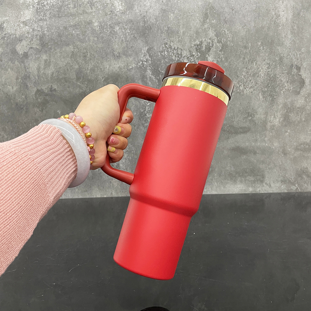 20 Pack YIPAI USA Warehouse 30oz Mirror Gold Underneath Quencher Christmas Color Tumbler for Laser Engraving