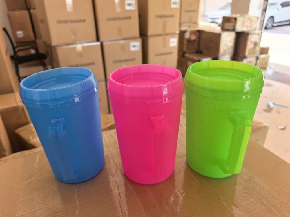 24 Pack YIPAI China Warehouse Double Wall Hip Sips Mega Mugs 34oz Glitter Plastic Water Bottle for UV DTF Wraps