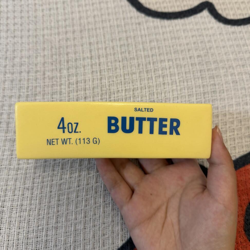 100 Pack YIPAI China Warehouse Yellow Pink Strawberry Slow Rising Butter Stick Squishy Toy