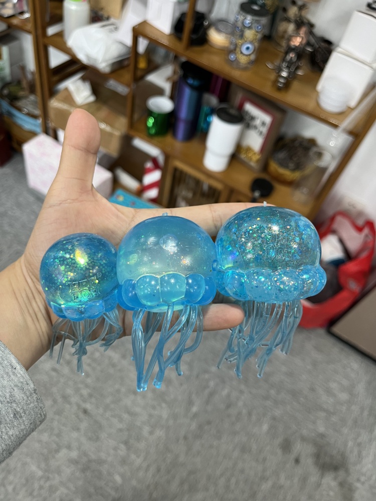 60 Pack YIPAI China Warehouse Squeeze Decompression Jelly Fish Squishy Stress Relief Toys