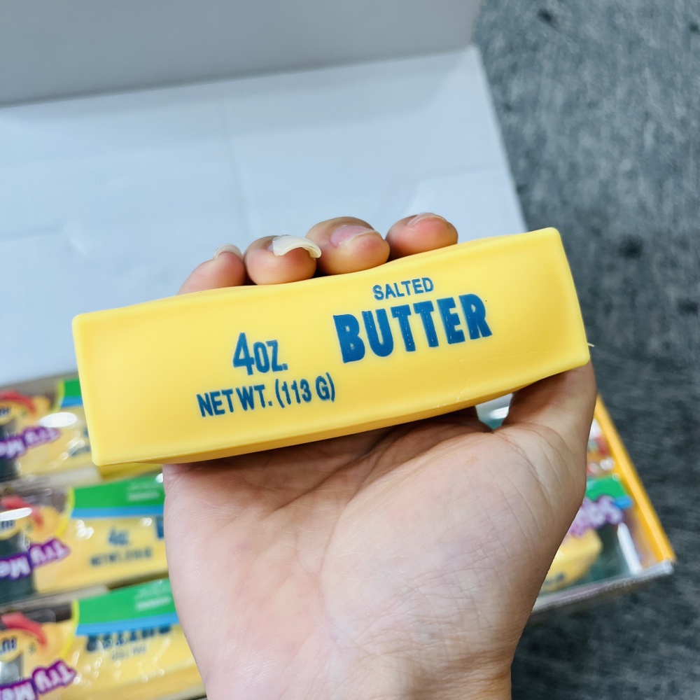 72 Pack YIPAI China Warehouse Small Size 11*3.5cm Flour-filled TPR Butter Squishy Stress Relief Fidget Toy with PVC Gift Box and Dozen BOX for Kids