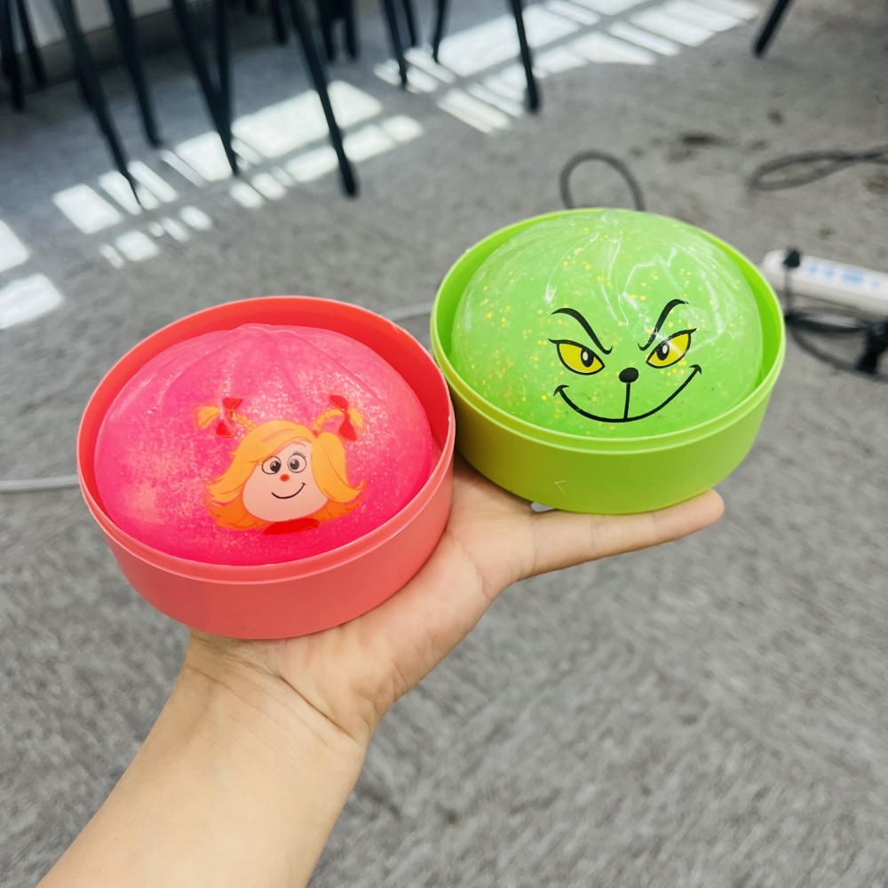 72 Pack YIPAI China Warehouse Whoville Christmas Legend Squishy Blind Box Assorted Soft Character ASMR Squeeze Fidget Toy for Kids