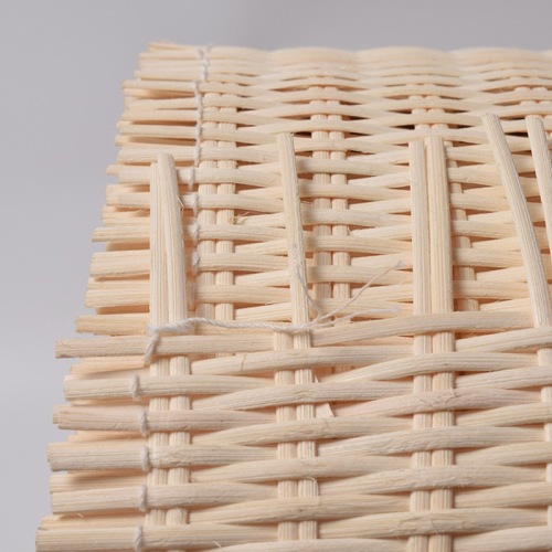 Top Quality Wholesale Natural Rattan Roll Mesh Webbing A Grade Raw Rattan Cane Peel Webbing Roll For Diy Crafts