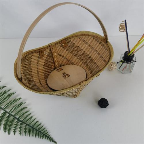 The source enterprise supplies moon cake gift packaging baskets, rice dumplings, eggs and fruit bamboo baskets. The style, color and LOGO can be customized.