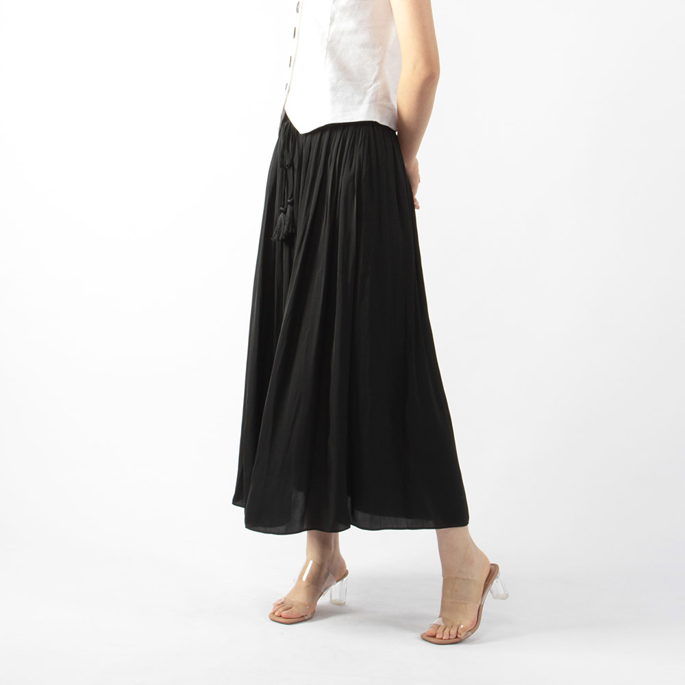 SATIN HIGH RISE MAXI SKIRT