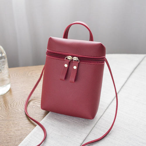 Wholesale 2022 new trendy casual shoulder messenger bag portable mobile phone bag ladies plain cheap PU bucket bag