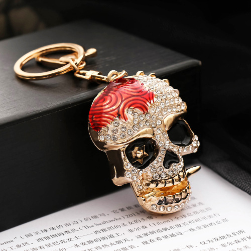 New diamond inlaid creative Metal skull key chain three-dimensional hip-hop car bag Pendant