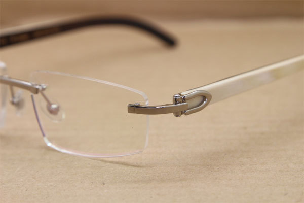 Cartier White Mix Black Buffalo Horn T8100905 Optical Good Quality Glasses Eyeglasses in Gold