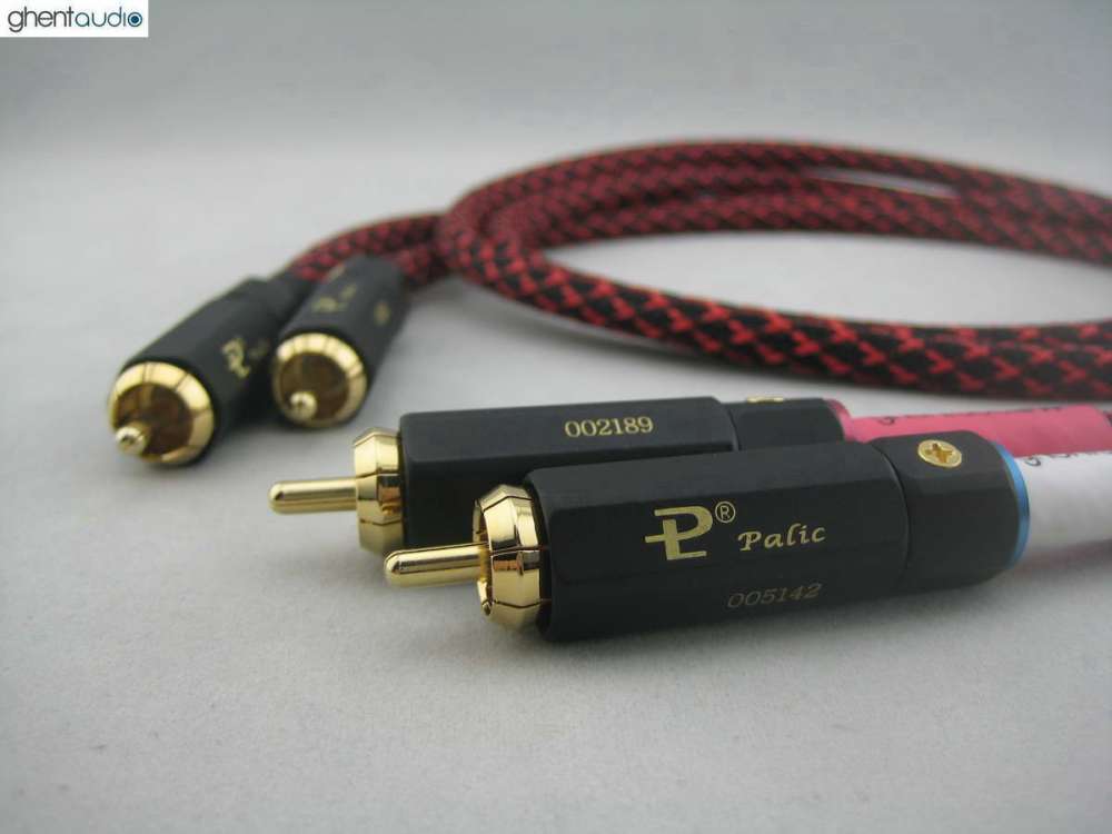 A01P --- Canare L-4E6S Locking-RCA (Male to Male) Cables (Pair)
