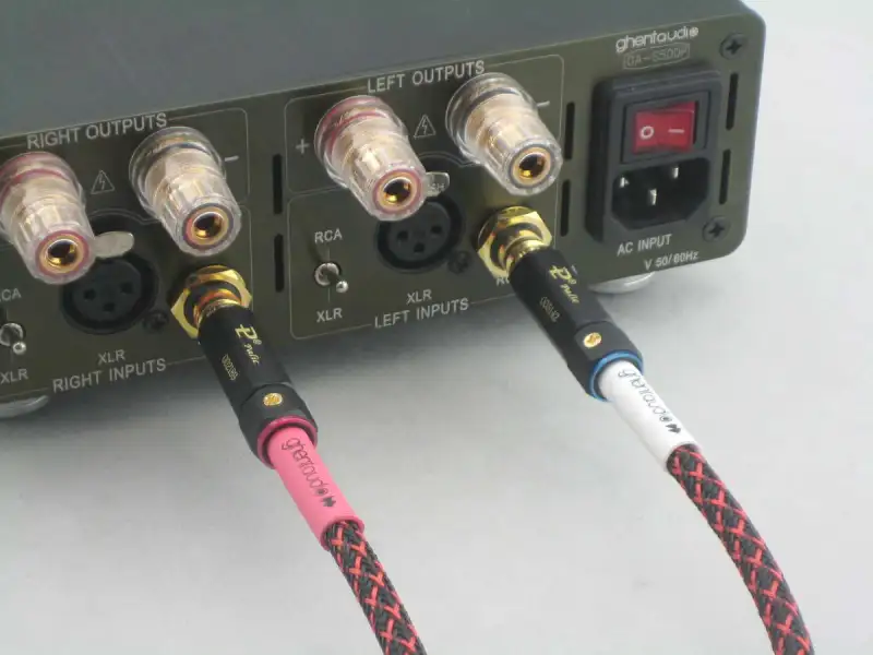 A01P --- Canare L-4E6S Locking-RCA (Male to Male) Cables (Pair)