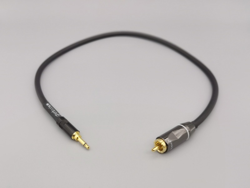 E06 --- Canare LV-61S 75 Ohm Coax 3.5mm(TS)--RCA Cable