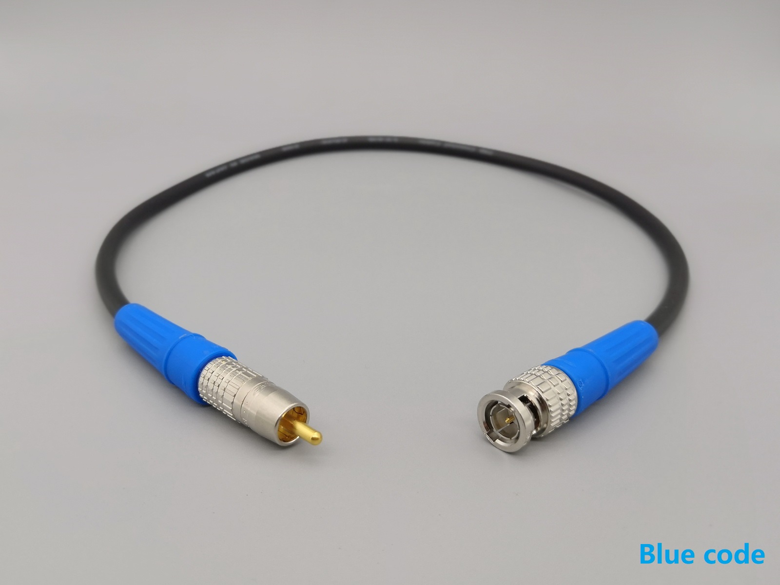 E09 --- Canare LV-61S True 75 Ohm Coax RCA to BNC Cable