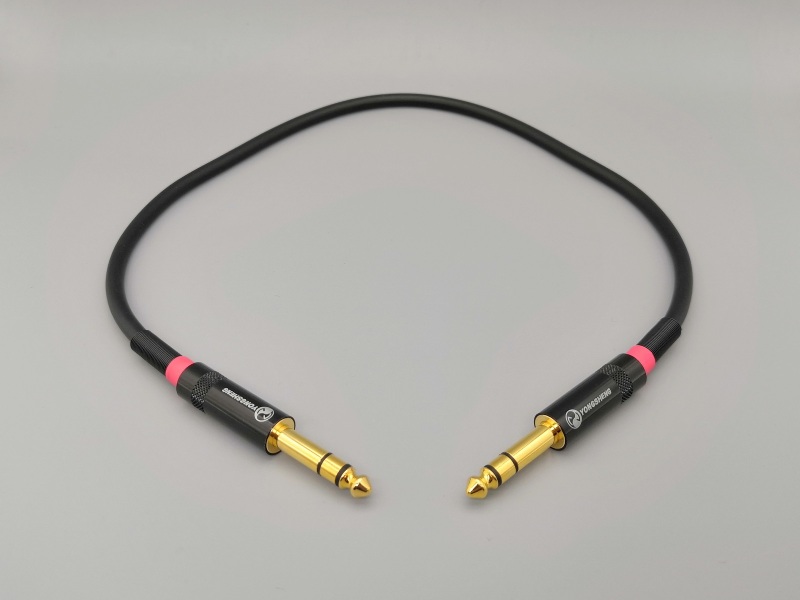 D05 --- 6.35mm(1/4") Stereo TRS(M to M) Canare L-4E6S Cable